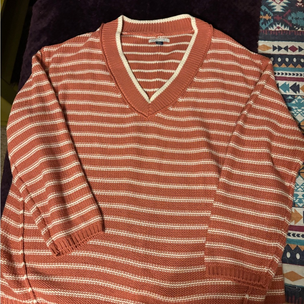 American Eagle Outfitters V-Neck Sweater - Coral and Cream